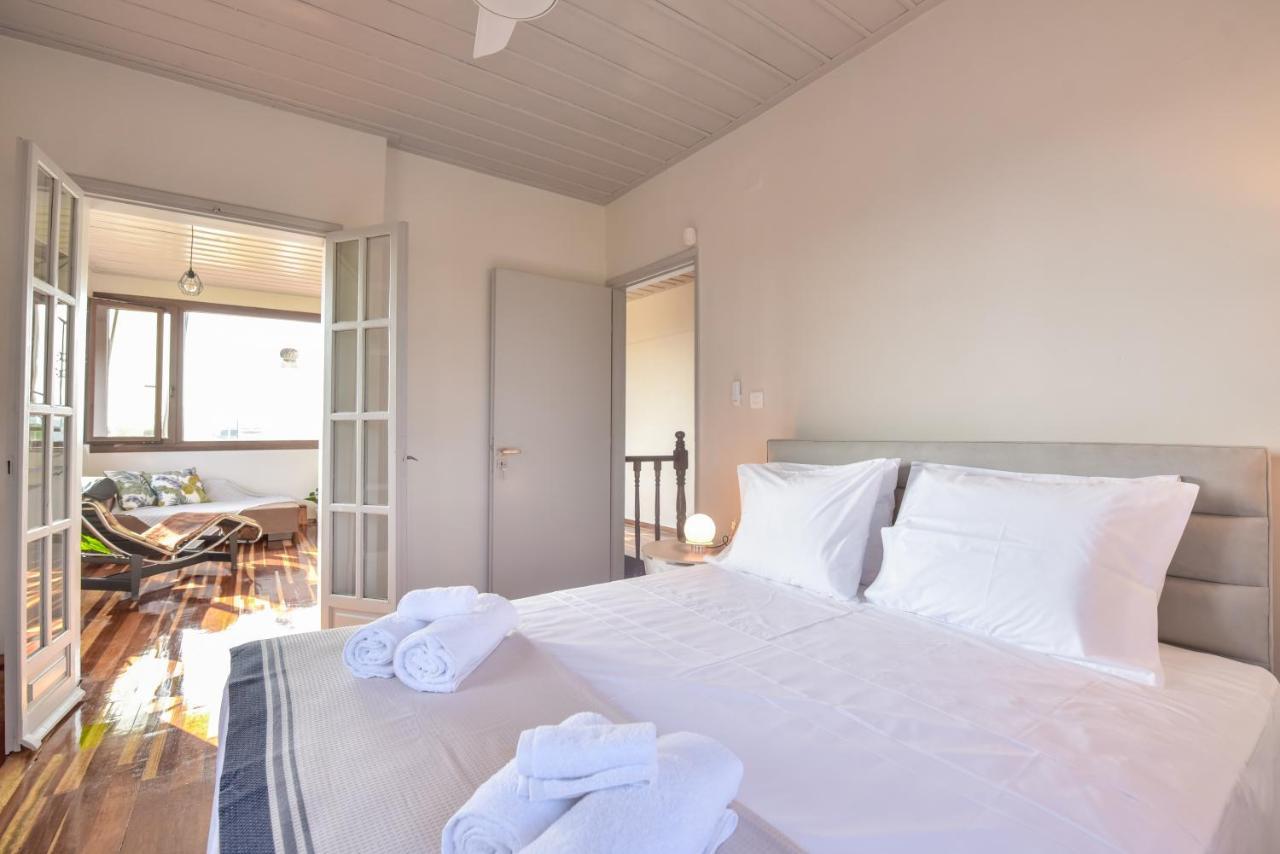 Alexandre Maison Beachfront Gialova Vacation Home Esterno foto