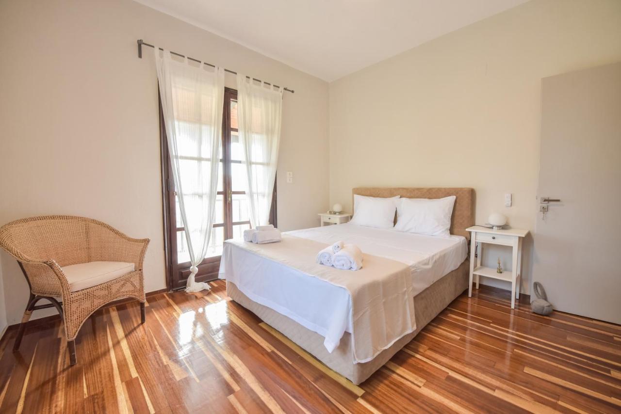 Alexandre Maison Beachfront Gialova Vacation Home Esterno foto